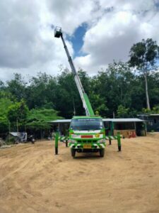 รถเครนรับจ้างศรีราชา